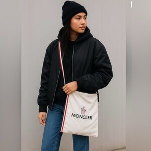 NWOT Moncler White Nylon Ribbon Trim Drawstring Logo crossbody bag